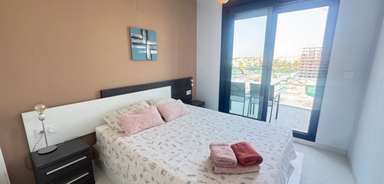 Herverkoop - Appartement / flat -
Punta Prima