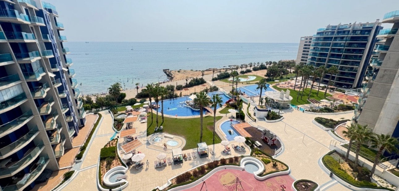 Herverkoop - Appartement / flat -
Punta Prima