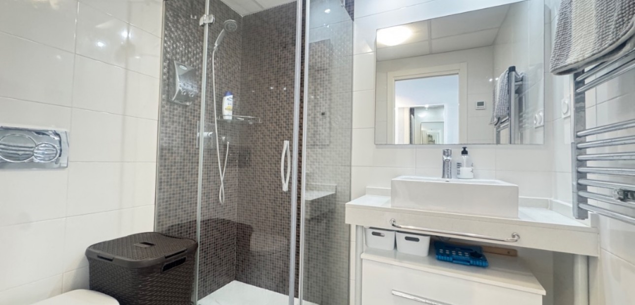 Herverkoop - Appartement / flat -
Punta Prima