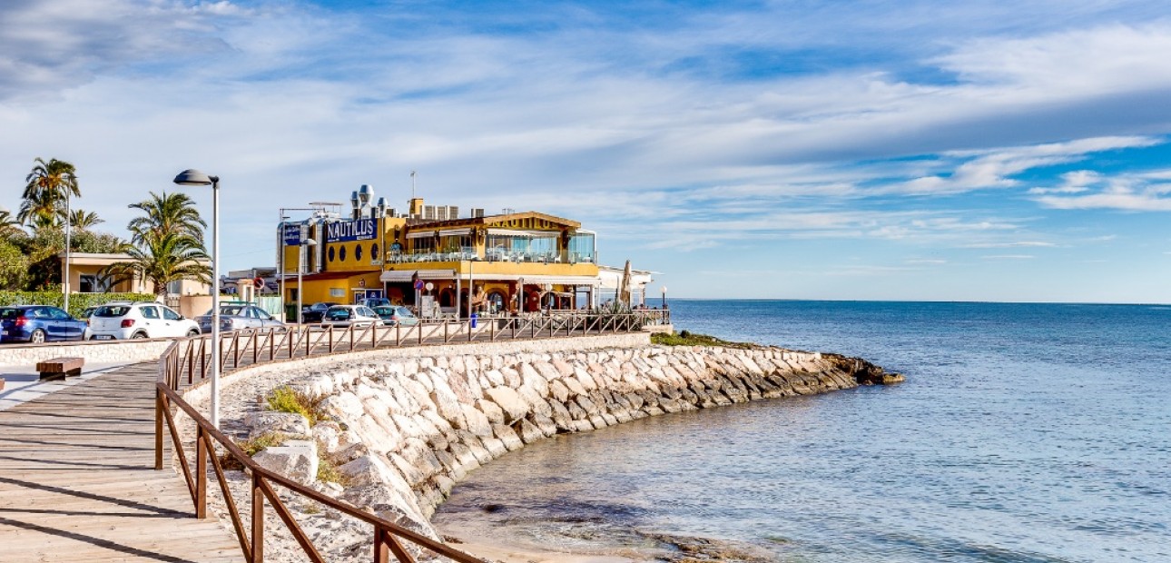 Herverkoop - Appartement / flat -
Punta Prima