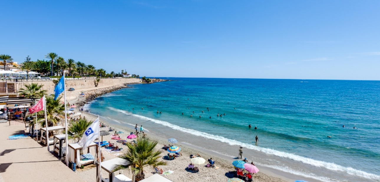 Herverkoop - Appartement / flat -
Punta Prima