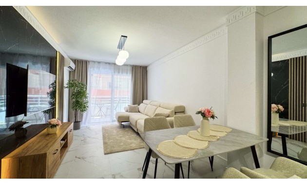 Herverkoop - Appartement / flat -
Torrevieja