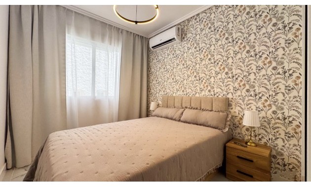 Herverkoop - Appartement / flat -
Torrevieja