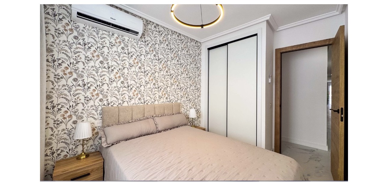 Herverkoop - Appartement / flat -
Torrevieja