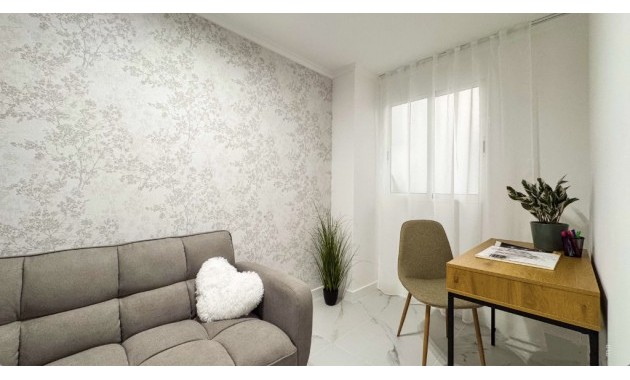 Herverkoop - Appartement / flat -
Torrevieja