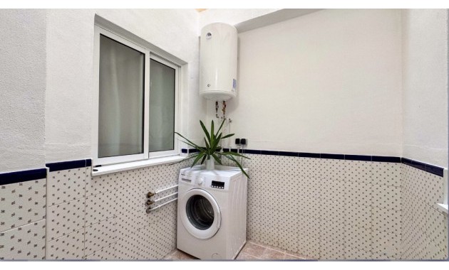 Herverkoop - Appartement / flat -
Torrevieja