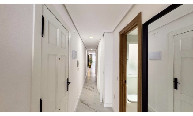 Herverkoop - Appartement / flat -
Torrevieja