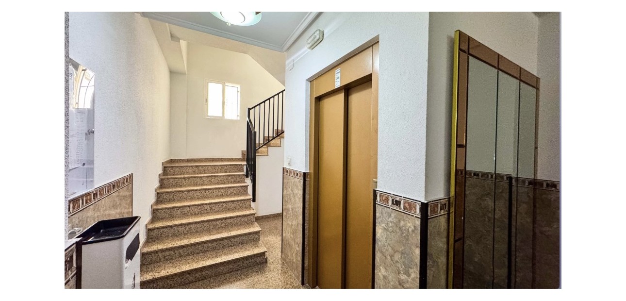 Herverkoop - Appartement / flat -
Torrevieja