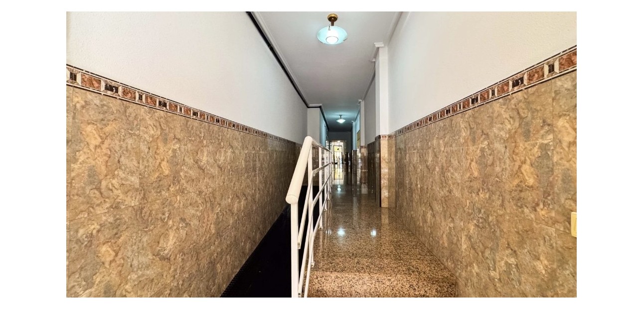 Herverkoop - Appartement / flat -
Torrevieja