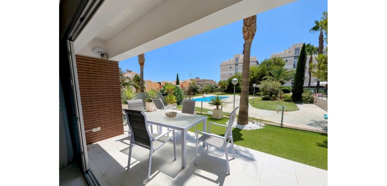 Herverkoop - Appartement / flat -
Orihuela Costa - Villamartín
