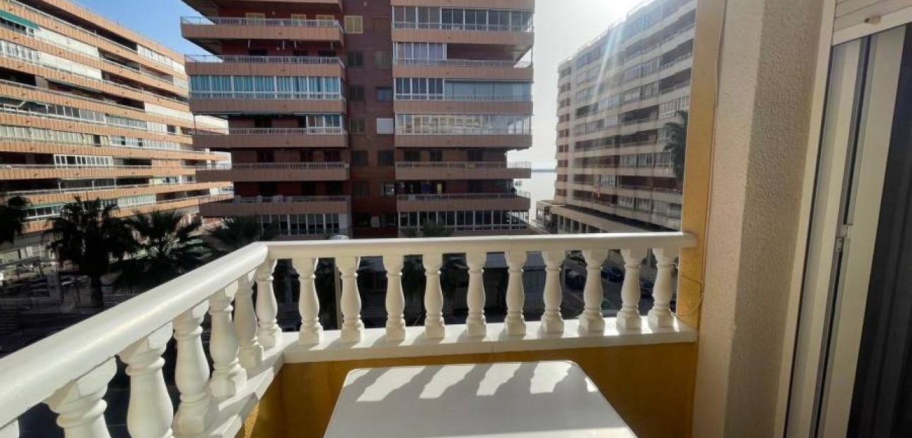 Herverkoop - Appartement / flat -
Torrevieja