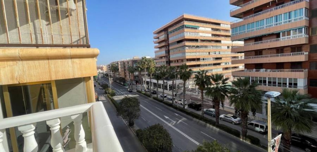 Herverkoop - Appartement / flat -
Torrevieja