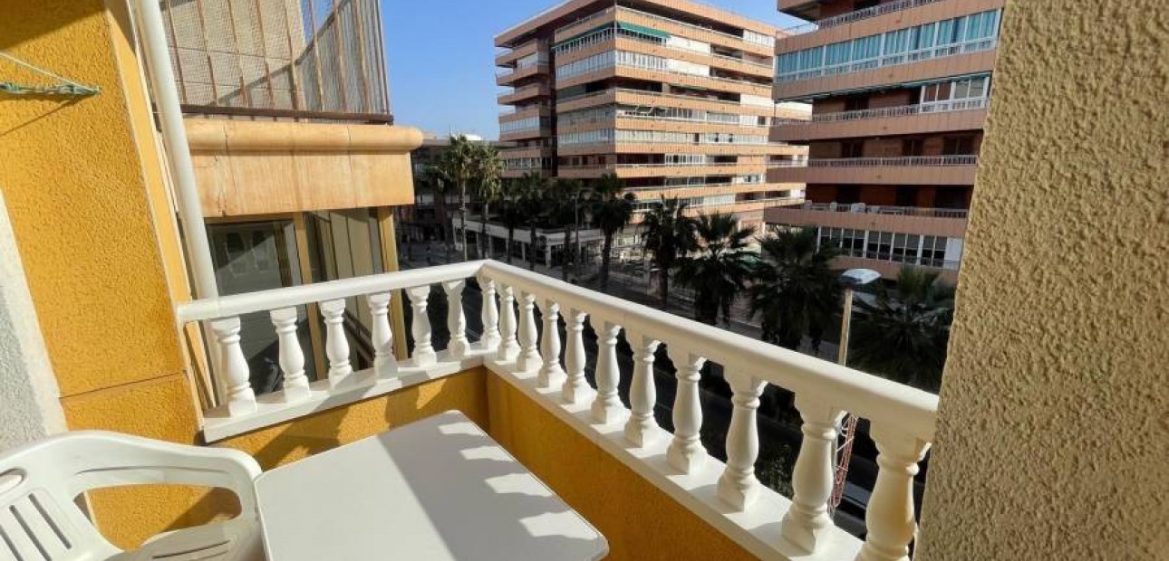 Herverkoop - Appartement / flat -
Torrevieja