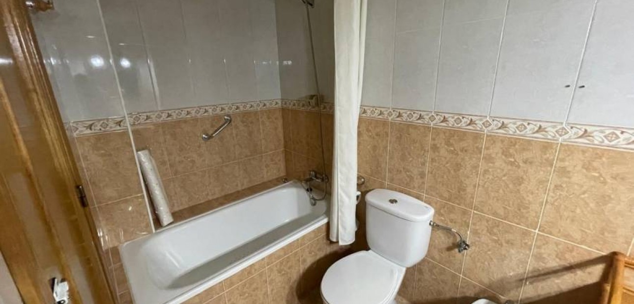 Herverkoop - Appartement / flat -
Torrevieja