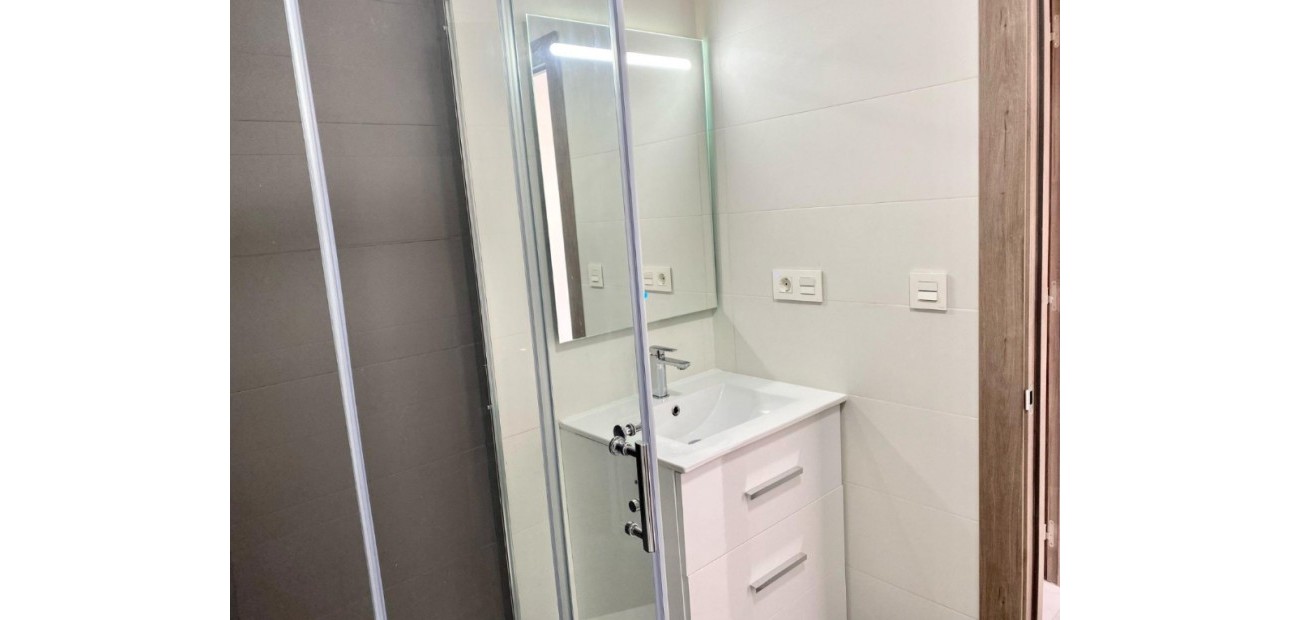 Herverkoop - Appartement / flat -
Torrevieja