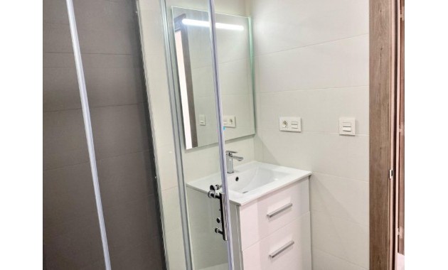 Herverkoop - Appartement / flat -
Torrevieja