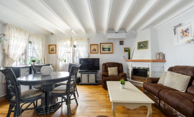 Venta - Villa -
Orihuela Costa - Playa Flamenca