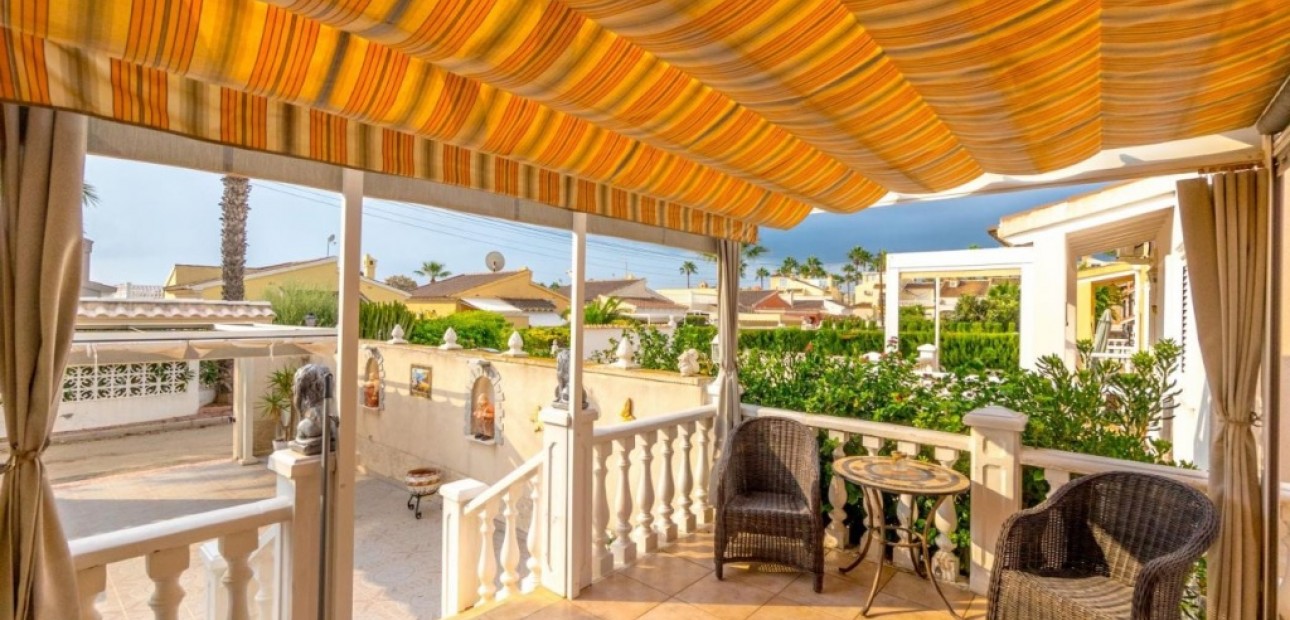 Venta - Villa -
Orihuela Costa - Playa Flamenca