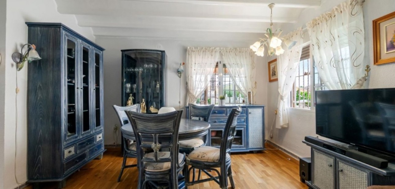 Venta - Villa -
Orihuela Costa - Playa Flamenca