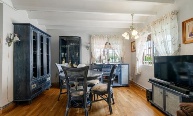 Venta - Villa -
Orihuela Costa - Playa Flamenca