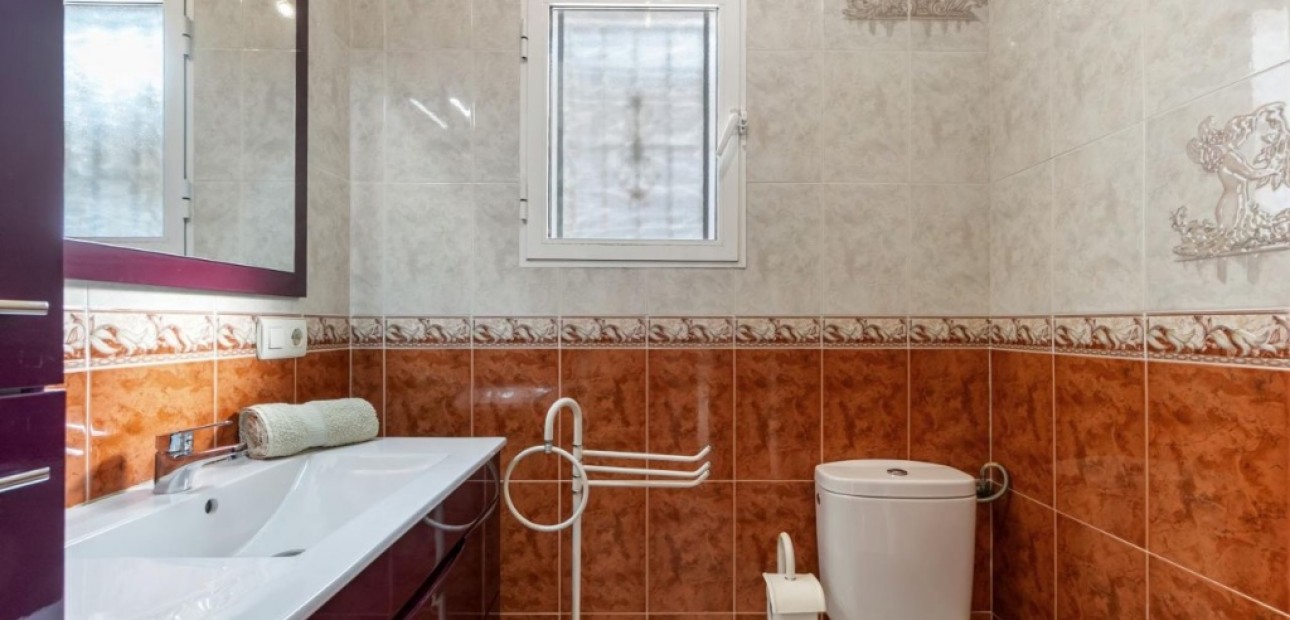 Venta - Villa -
Orihuela Costa - Playa Flamenca