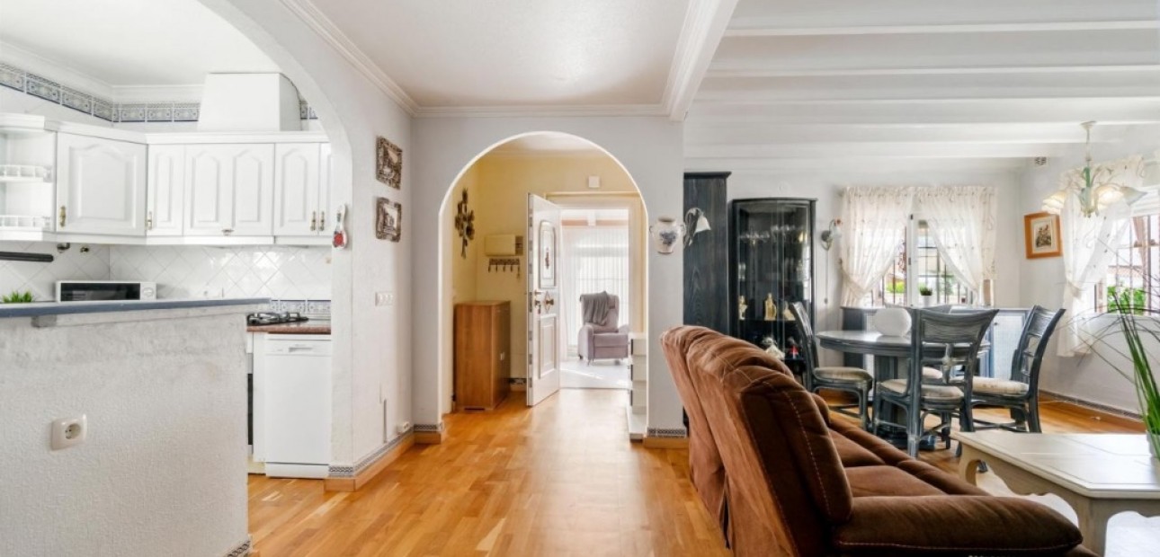 Venta - Villa -
Orihuela Costa - Playa Flamenca