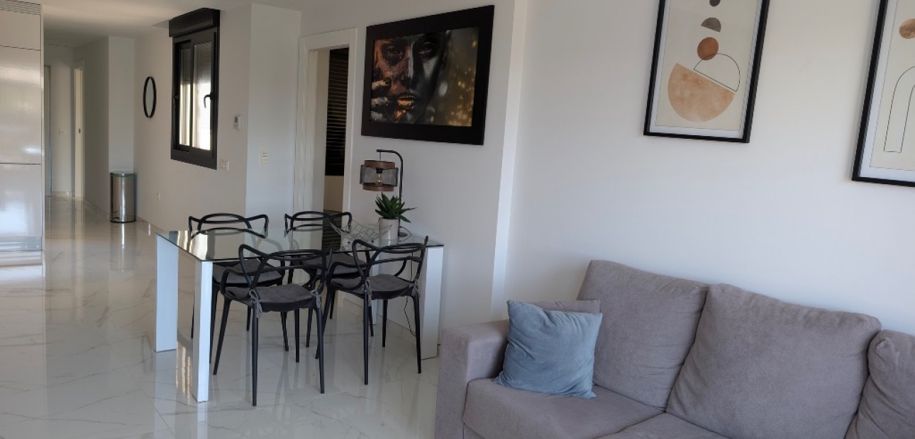 Sale - Apartment / flat -
Los Altos