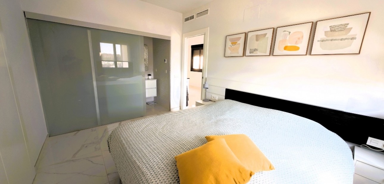 Sale - Apartment / flat -
Los Altos