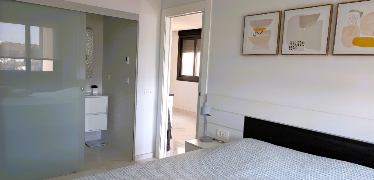 Sale - Apartment / flat -
Los Altos