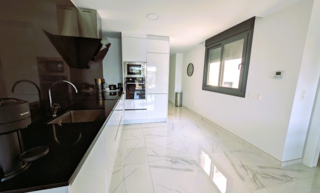 Sale - Apartment / flat -
Los Altos