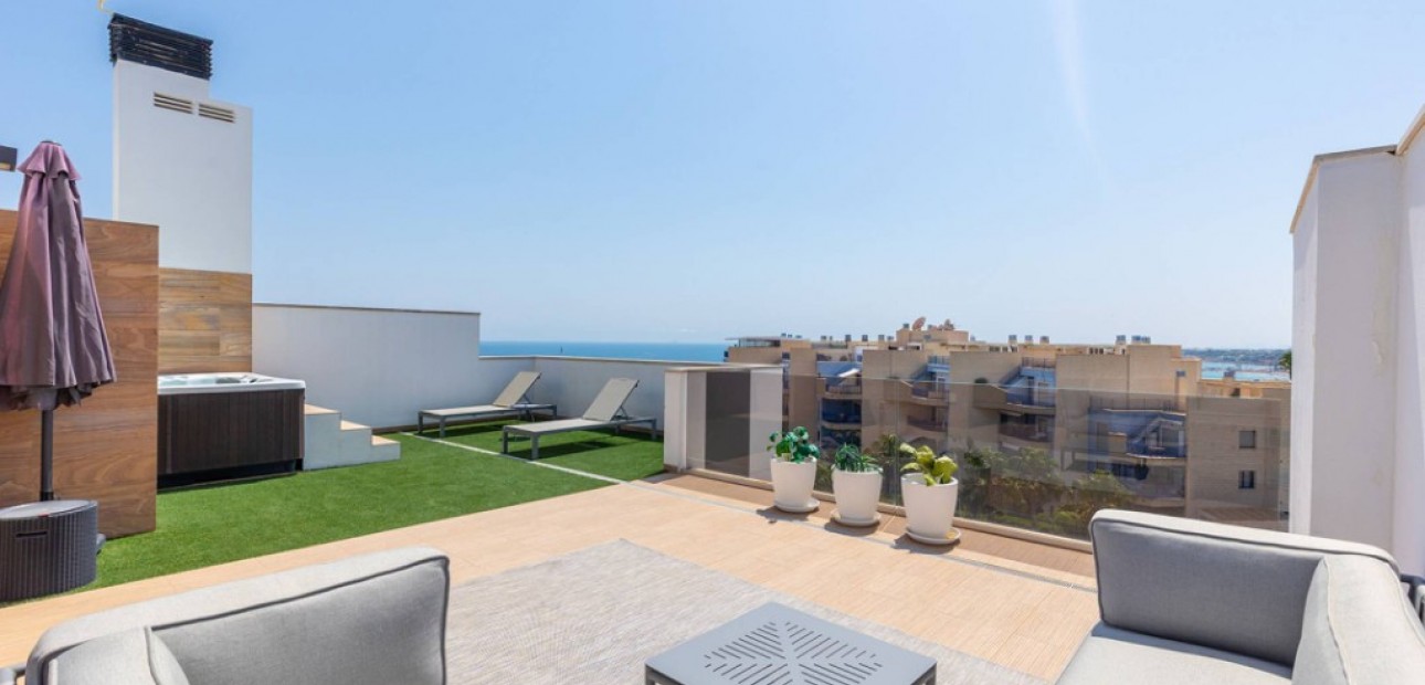 Herverkoop - Appartement / flat -
Cabo Roig