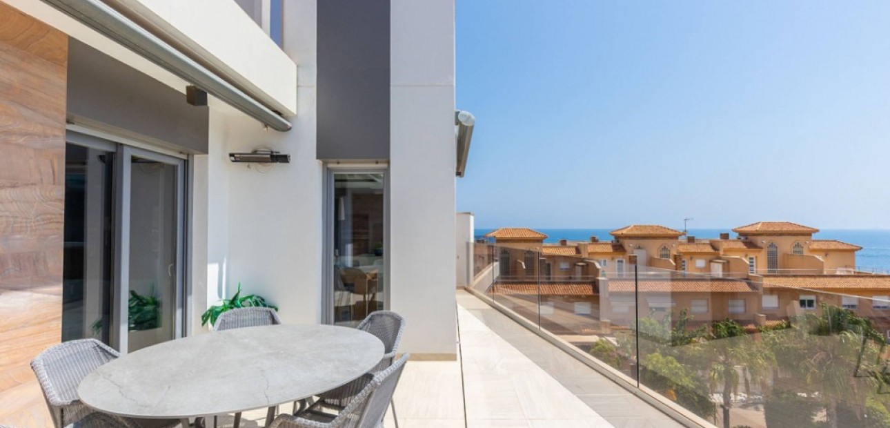 Herverkoop - Appartement / flat -
Cabo Roig