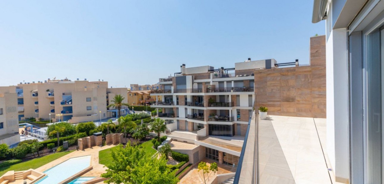 Herverkoop - Appartement / flat -
Cabo Roig