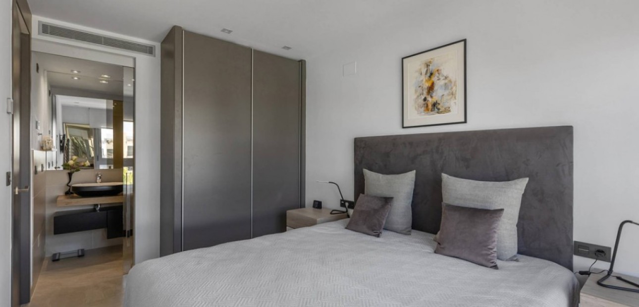 Herverkoop - Appartement / flat -
Cabo Roig