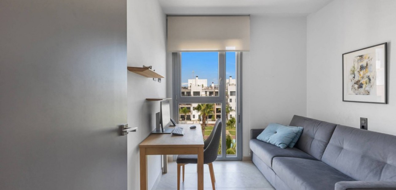 Herverkoop - Appartement / flat -
Cabo Roig