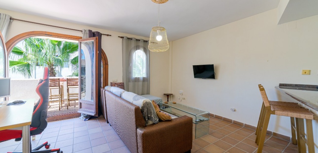 Sale - Apartment / flat -
Punta Prima