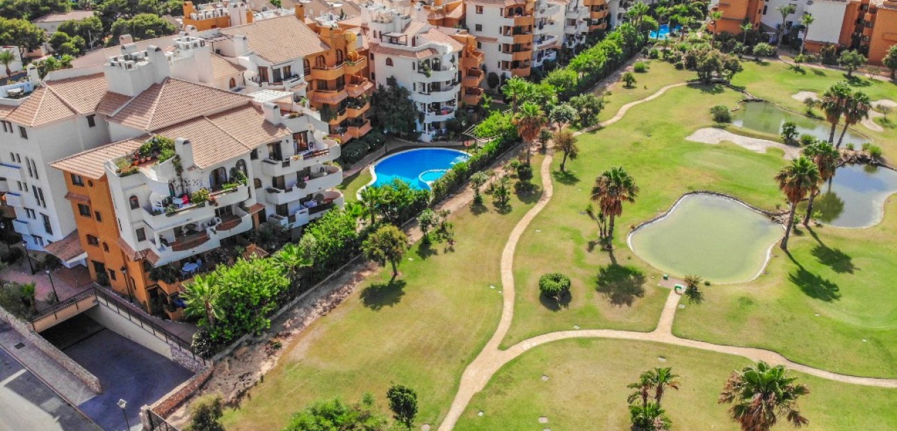 Sale - Apartment / flat -
Punta Prima