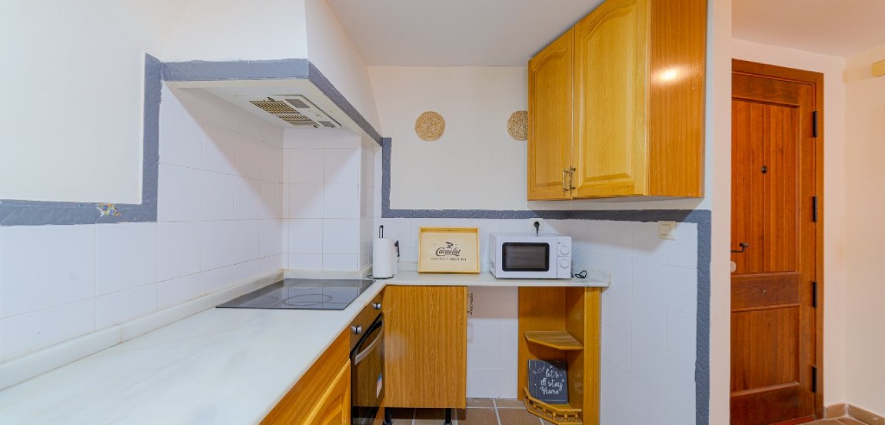 Sale - Apartment / flat -
Punta Prima