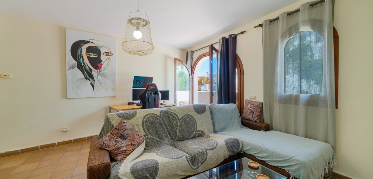 Sale - Apartment / flat -
Punta Prima