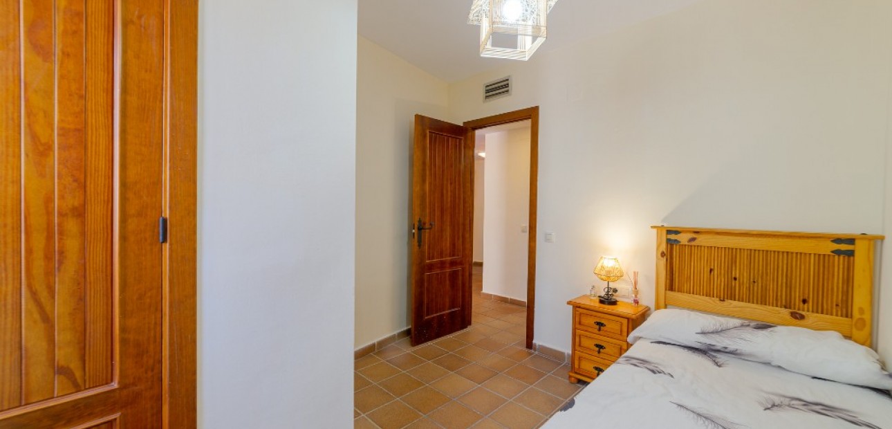 Sale - Apartment / flat -
Punta Prima