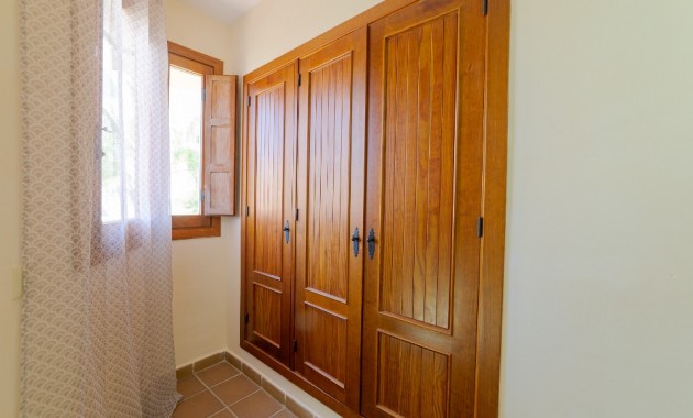 Sale - Apartment / flat -
Punta Prima