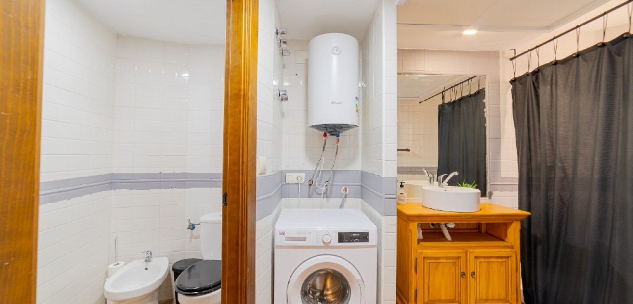 Sale - Apartment / flat -
Punta Prima