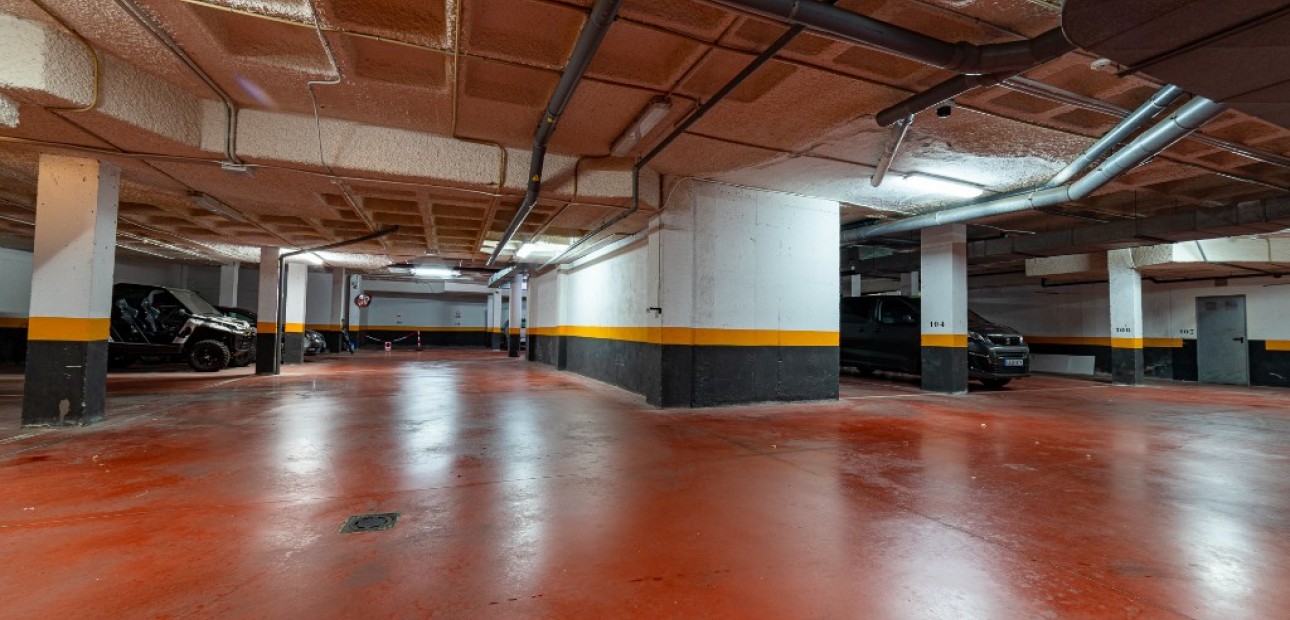 Sale - Apartment / flat -
Punta Prima