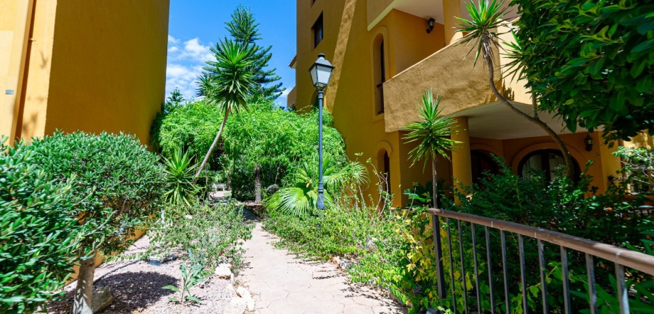 Sale - Apartment / flat -
Punta Prima