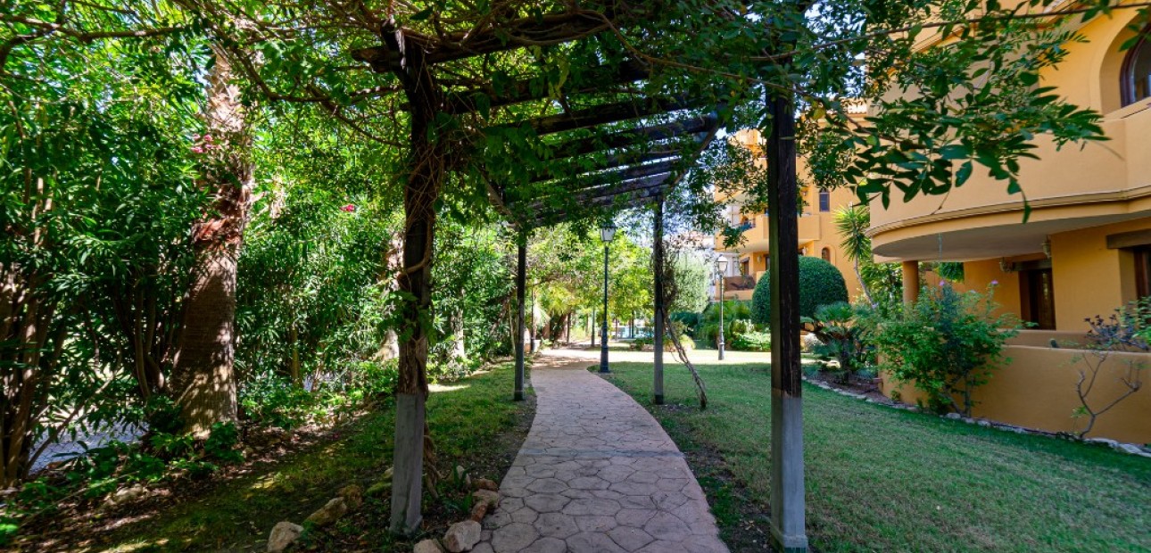 Sale - Apartment / flat -
Punta Prima