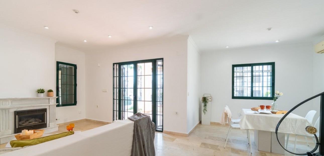 Venta - Villa -
Orihuela Costa - Villamartín