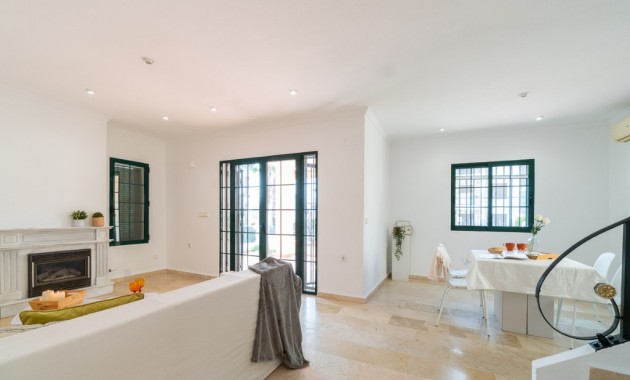 Venta - Villa -
Orihuela Costa - Villamartín