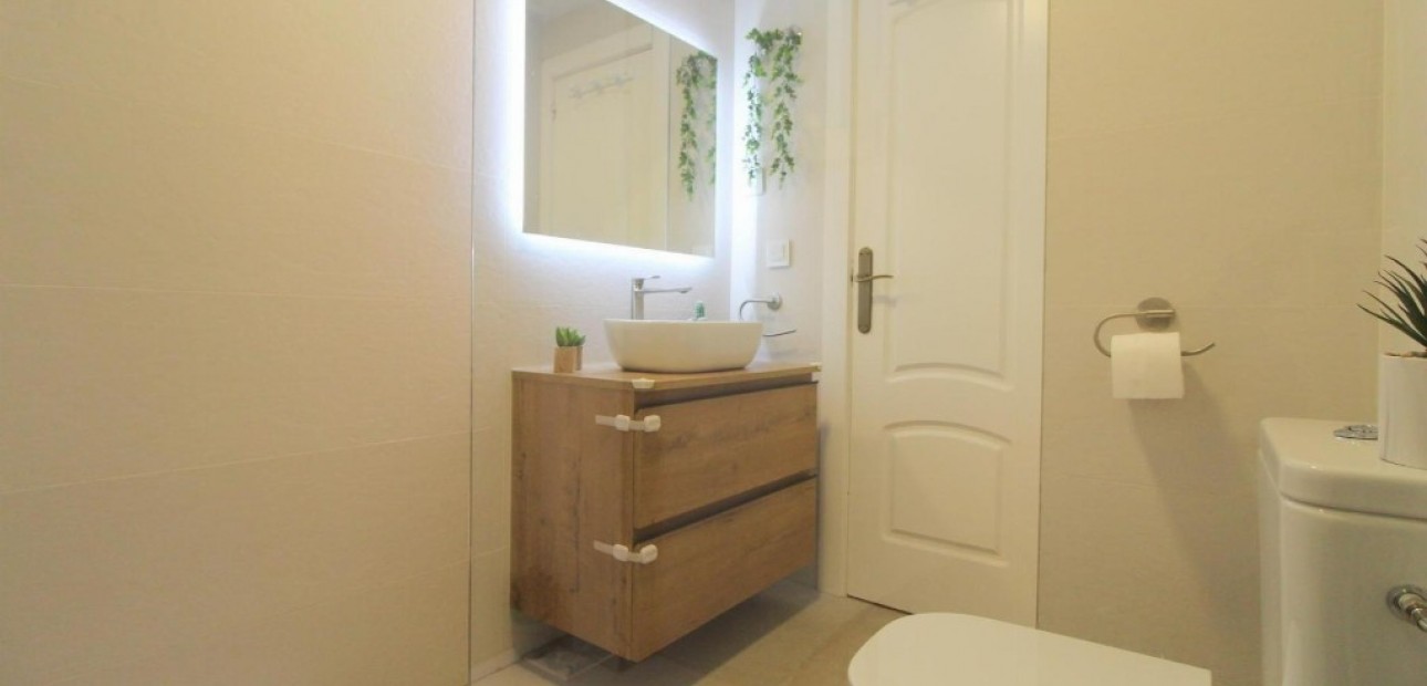 Herverkoop - Appartement / flat -
Torrevieja