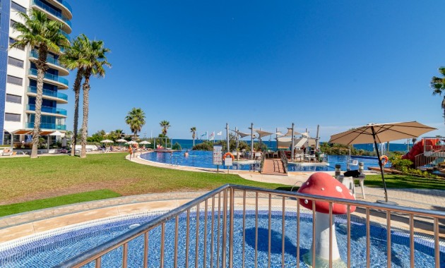 Venta - Apartamento / piso -
Punta Prima