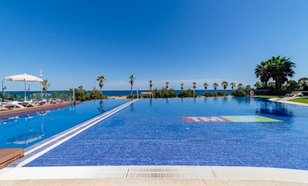 Venta - Apartamento / piso -
Punta Prima